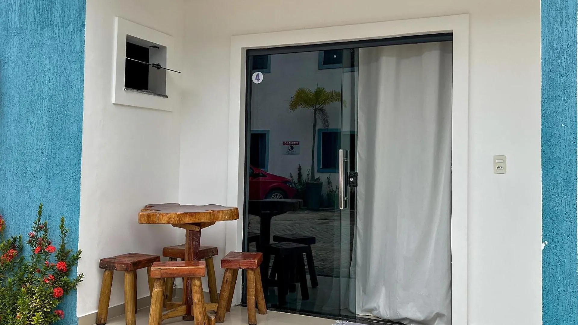 700M Da Praia; 2 Suites; Wifi 300 Mbs; Piscina; Churrasqueira; Estacionamento Gratuito 1 Carro Porto Seguro Brazília