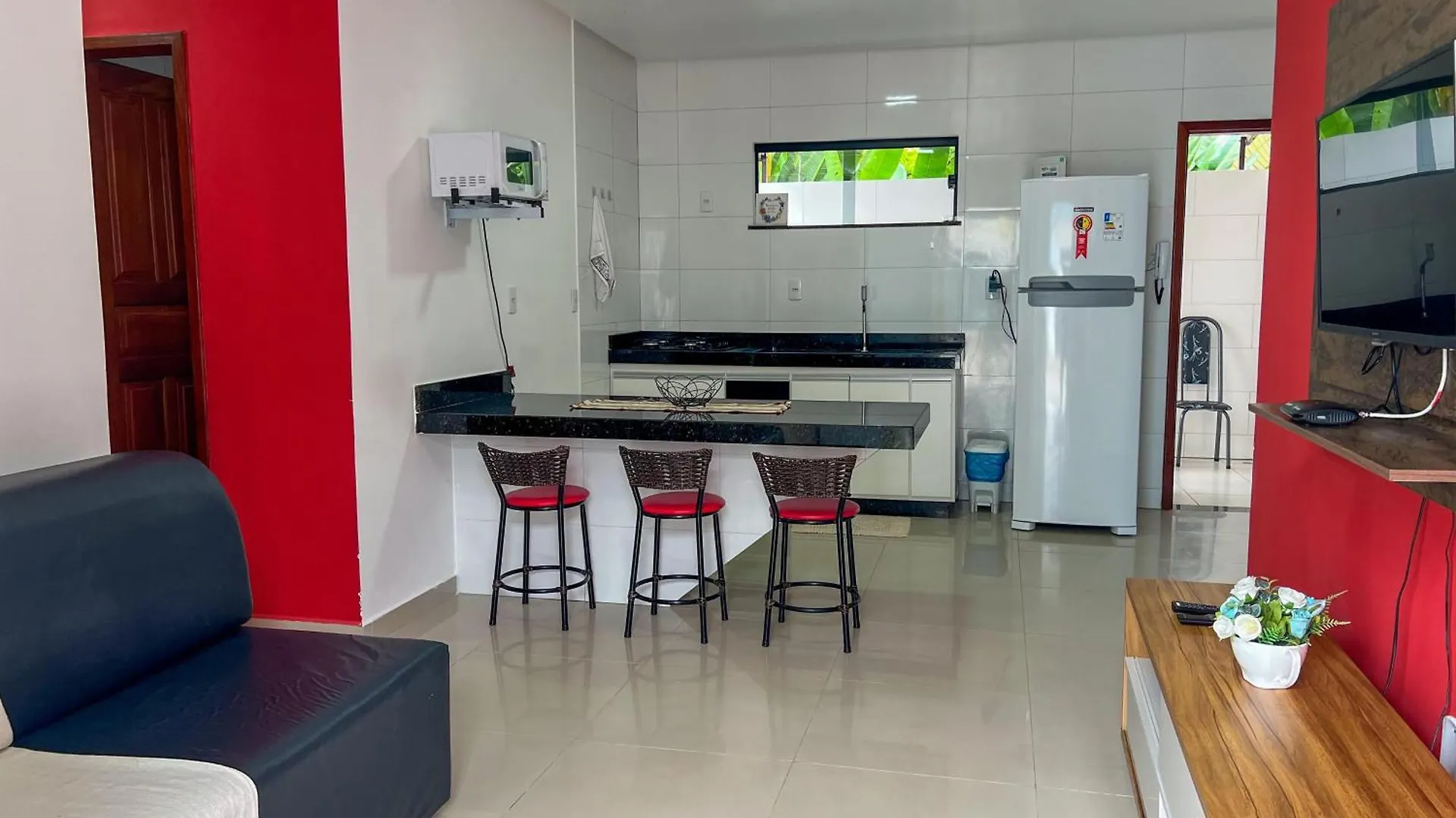 Σπίτι διακοπών 700M Da Praia; 2 Suites; Wifi 300 Mbs; Piscina; Churrasqueira; Estacionamento Gratuito 1 Carro Πόρτο Σεγκούρο Βραζιλία