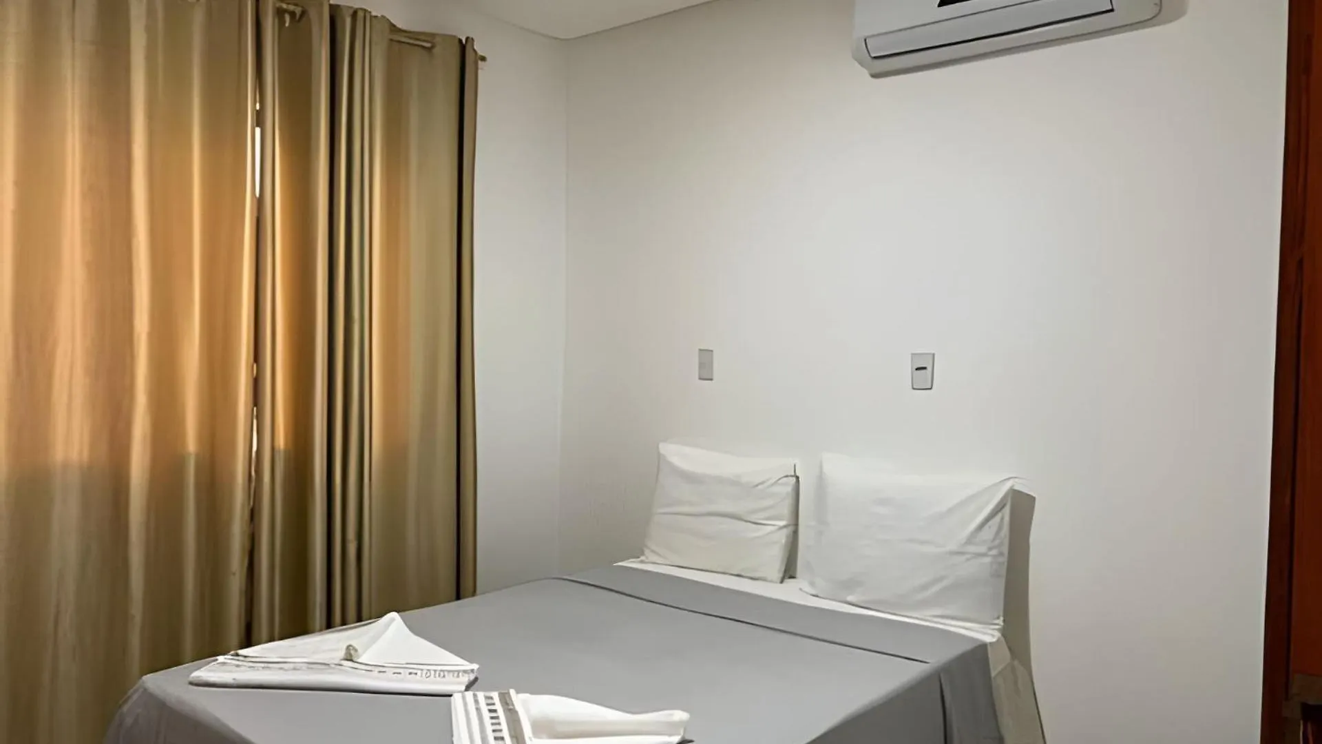 Σπίτι διακοπών 700M Da Praia; 2 Suites; Wifi 300 Mbs; Piscina; Churrasqueira; Estacionamento Gratuito 1 Carro Πόρτο Σεγκούρο