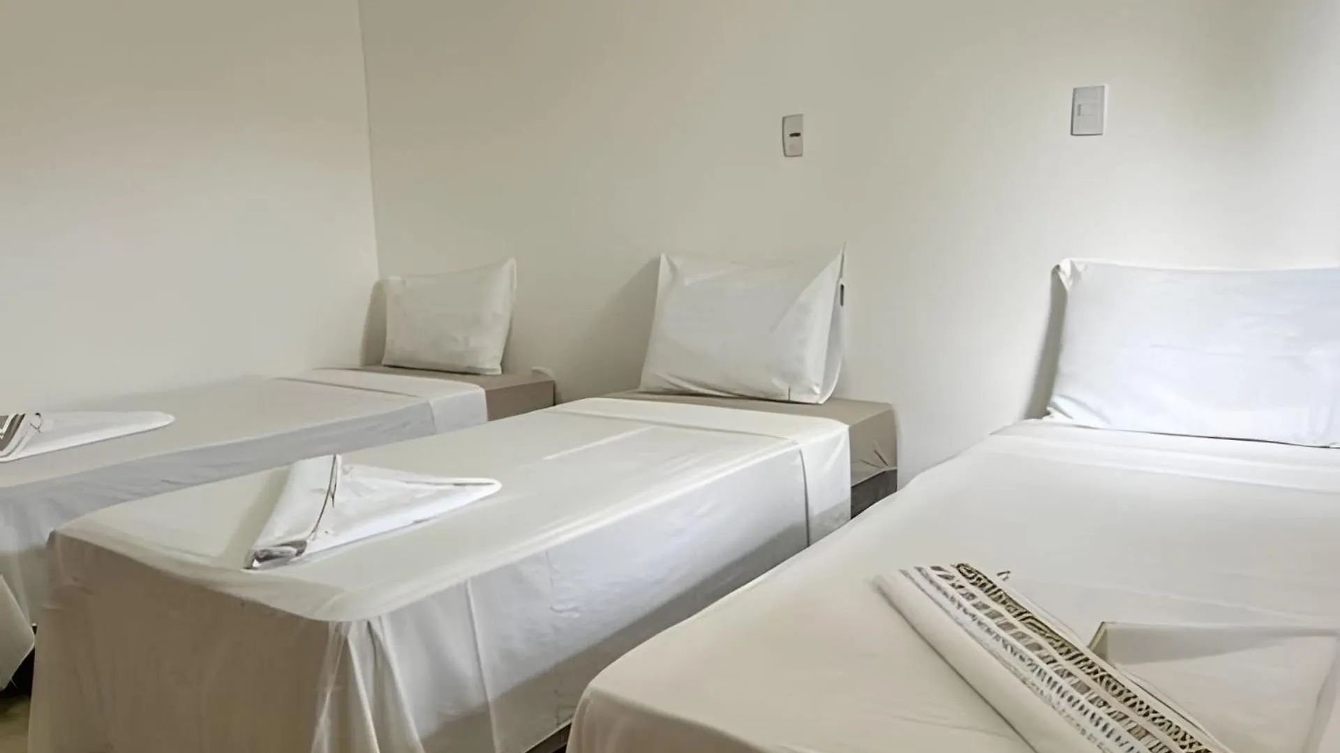 700M Da Praia; 2 Suites; Wifi 300 Mbs; Piscina; Churrasqueira; Estacionamento Gratuito 1 Carro Πόρτο Σεγκούρο