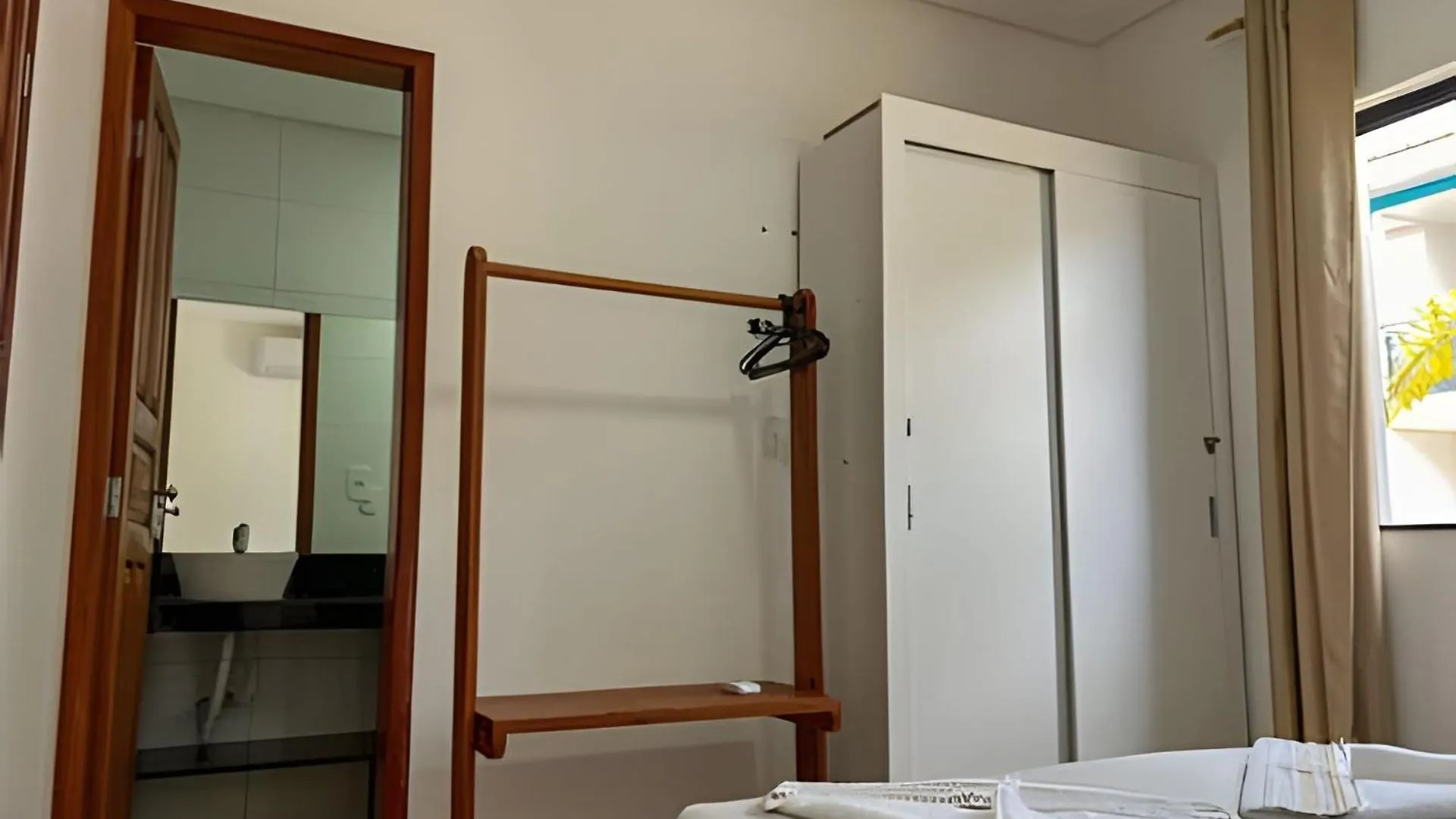 700M Da Praia; 2 Suites; Wifi 300 Mbs; Piscina; Churrasqueira; Estacionamento Gratuito 1 Carro Πόρτο Σεγκούρο